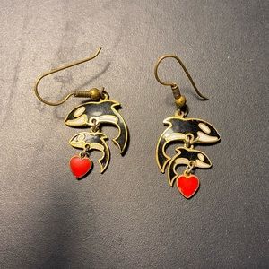Kitsch Orca Whale Enamel Earrings ❤️🐳